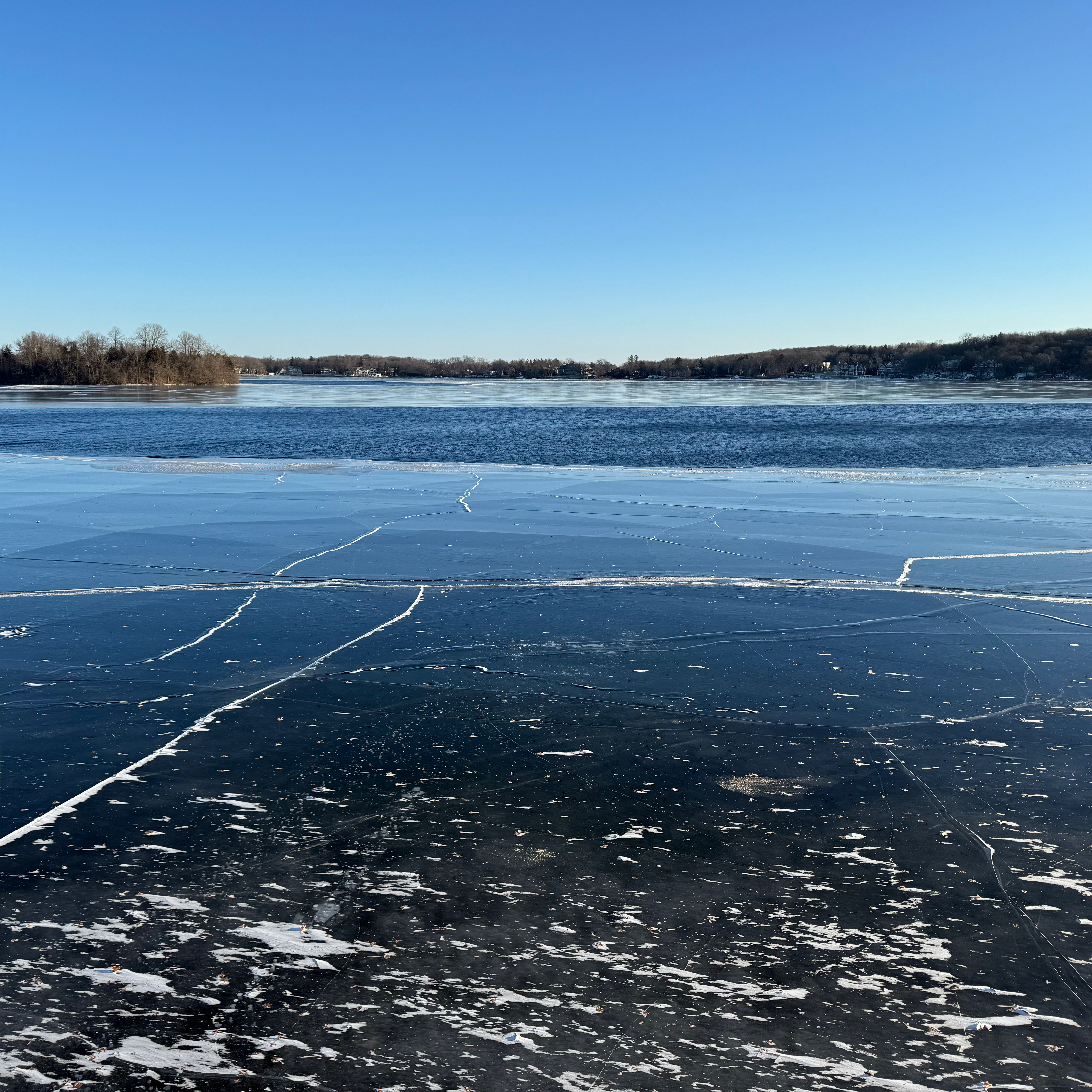 Spectrogram for Shattering thin ice